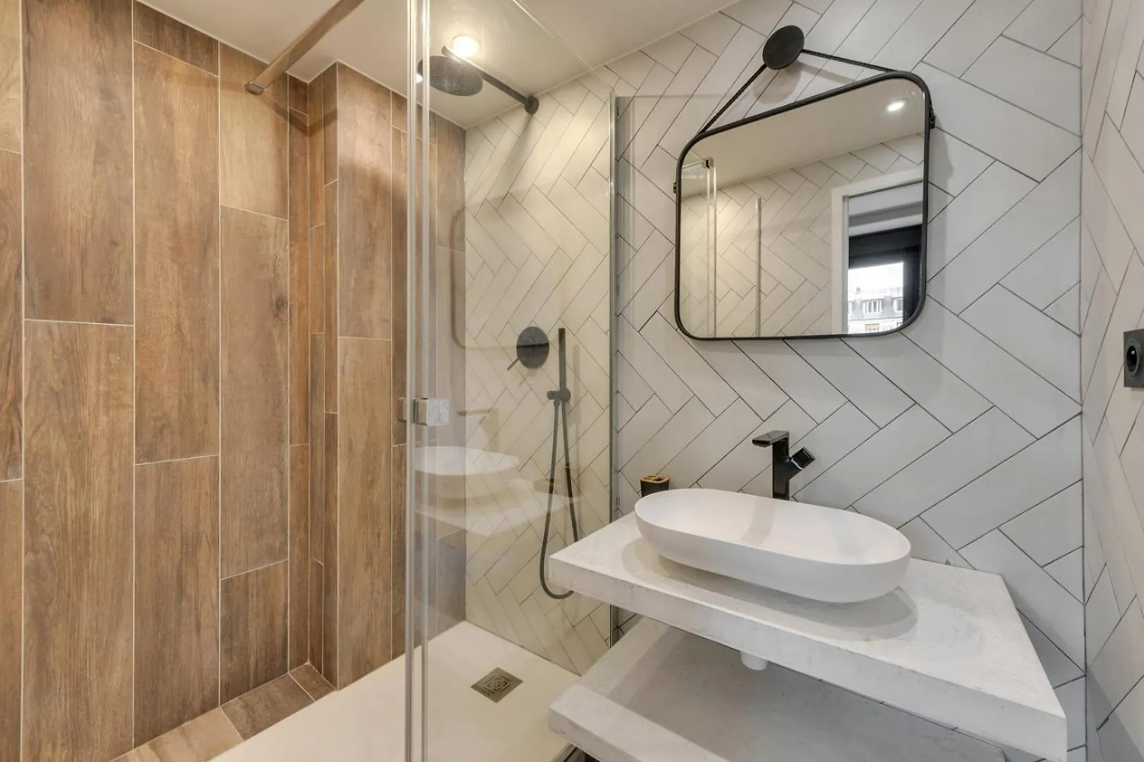 Bluestay 53 - Appartement Chic Au Coeur De Paris France